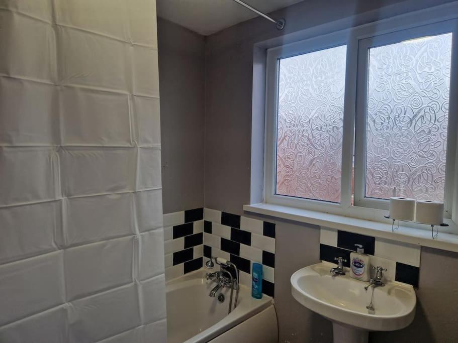 Primos Place - 2 Bedroom In Ashington